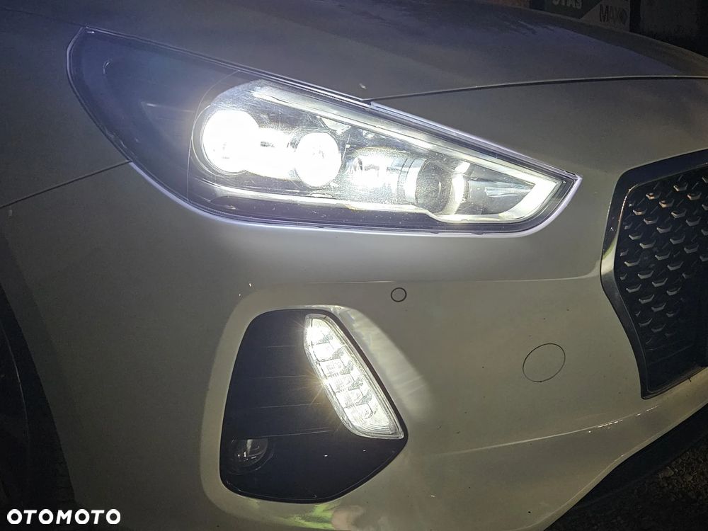 Hyundai i30 1.4 T-GDI Premium DCT - 21