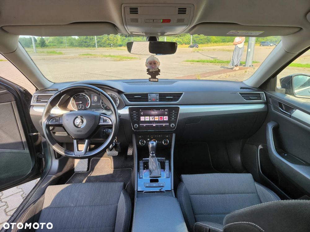 Skoda Superb 2.0 TDI DSG Style - 6