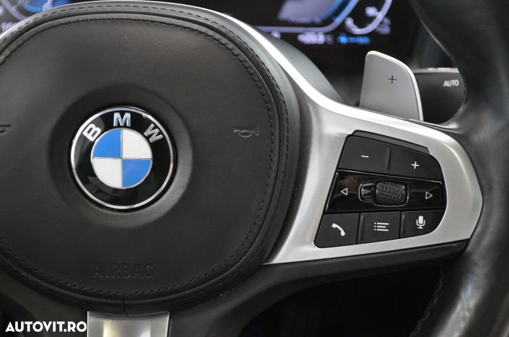 BMW Seria 3 330e Aut. M Sport - 18