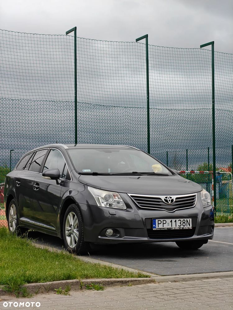 Toyota Avensis 2.0 D-4D Sol - 8
