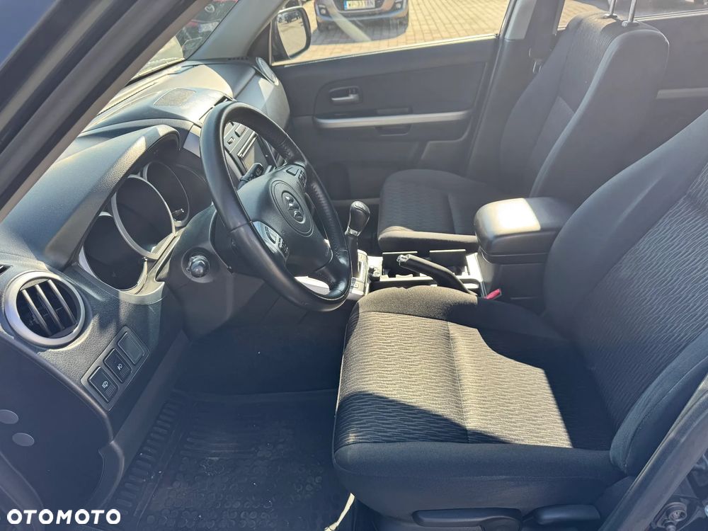 Suzuki Grand Vitara 1.9 DDiS - 6