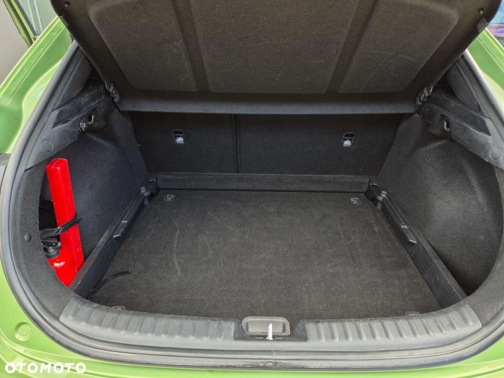 Kia XCeed 1.5 T-GDI M - 18