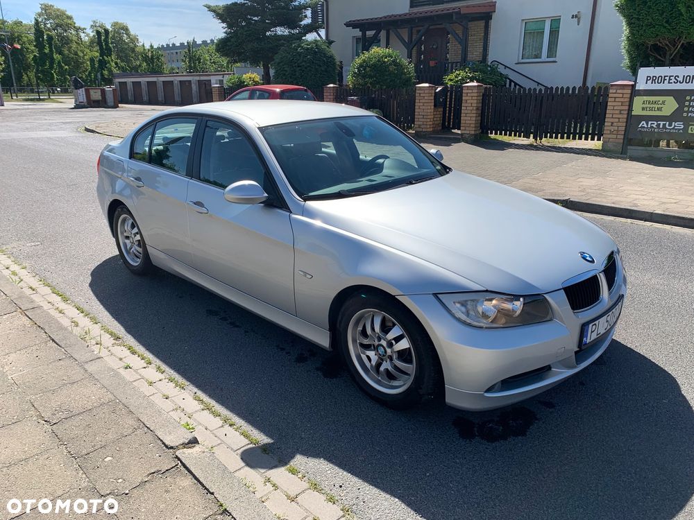 BMW Seria 3 318d - 2