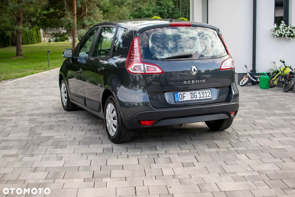 Renault Scenic - 25