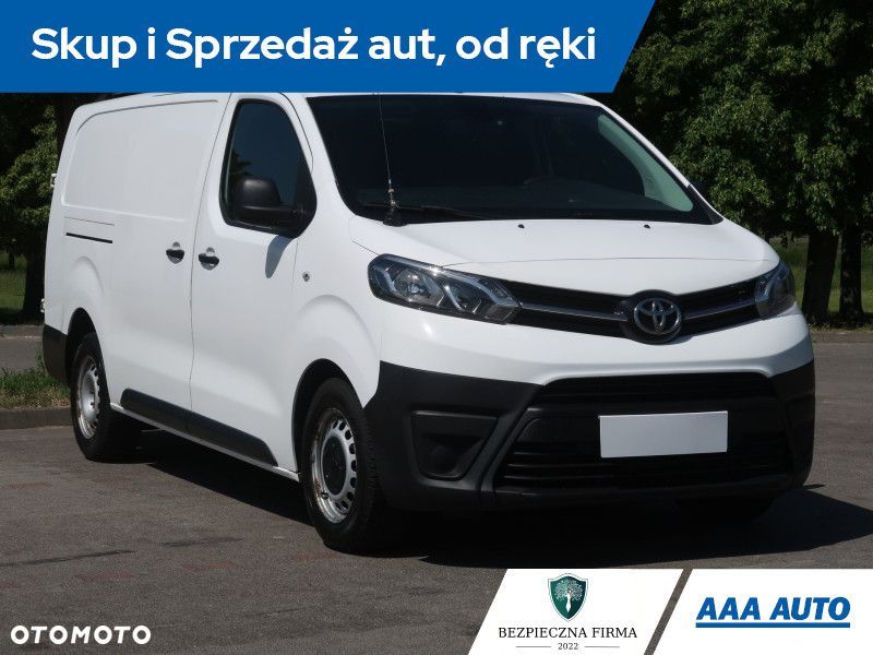 Toyota proace - 3