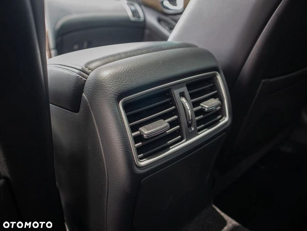 Infiniti Q50 - 23