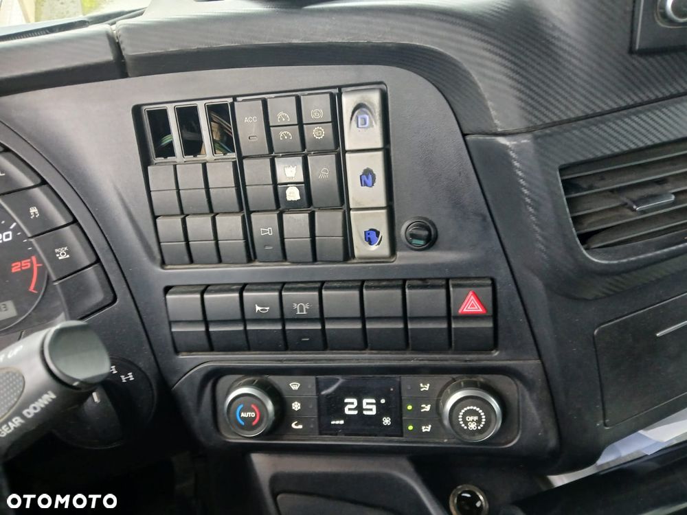 Iveco 450X Way  58000km!! Schmitz Kipper ! - 7