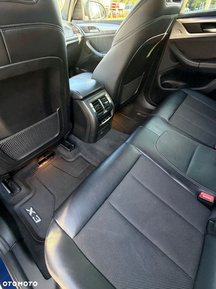BMW X3 xDrive20d - 9