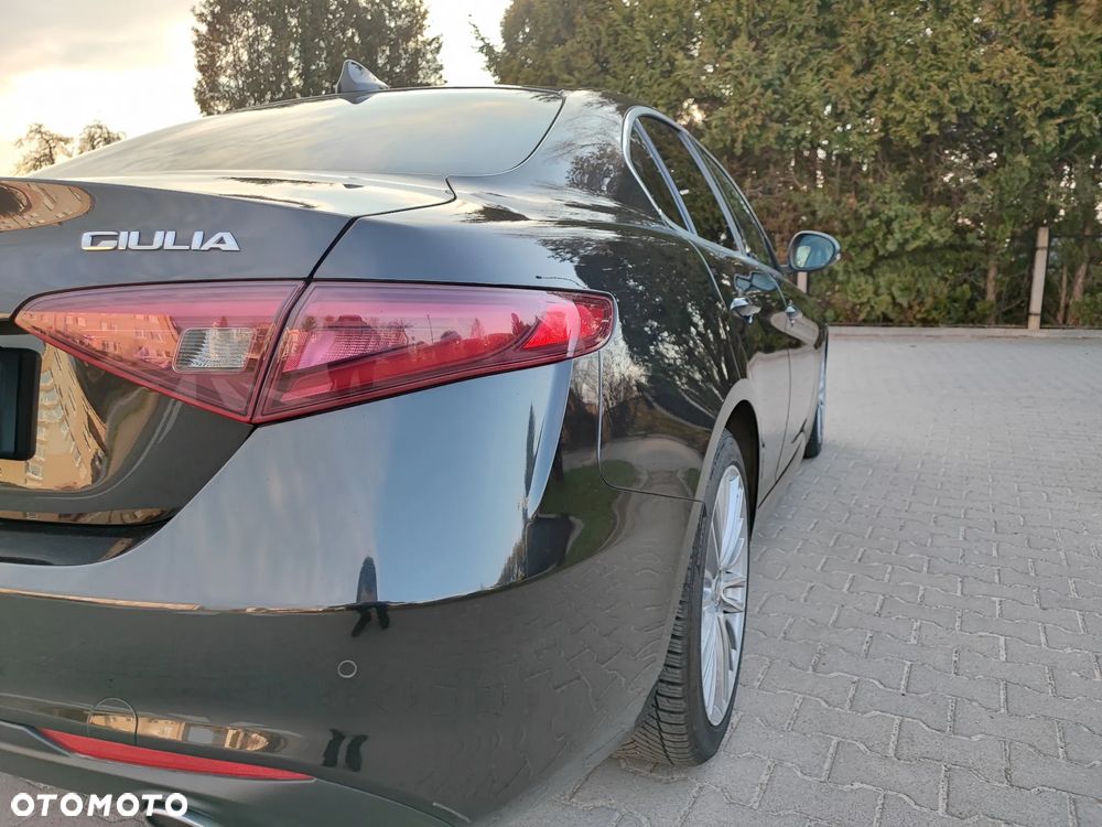 Alfa Romeo Giulia 2.2 AT8 Super - 10