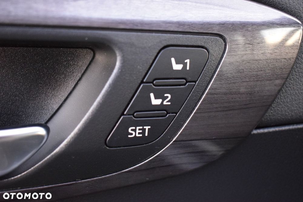 Toyota Highlander - 34