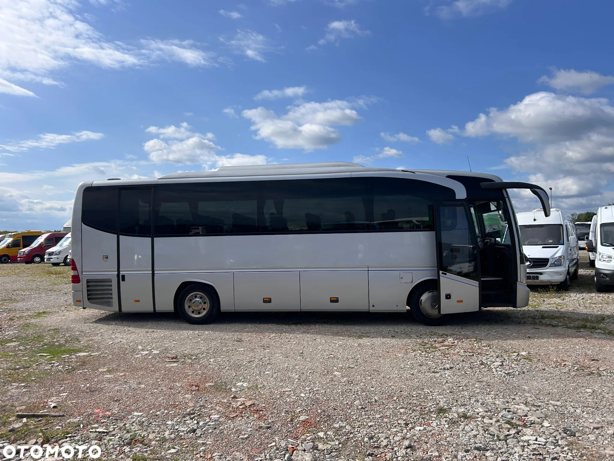 Mercedes-Benz Tourino - 3