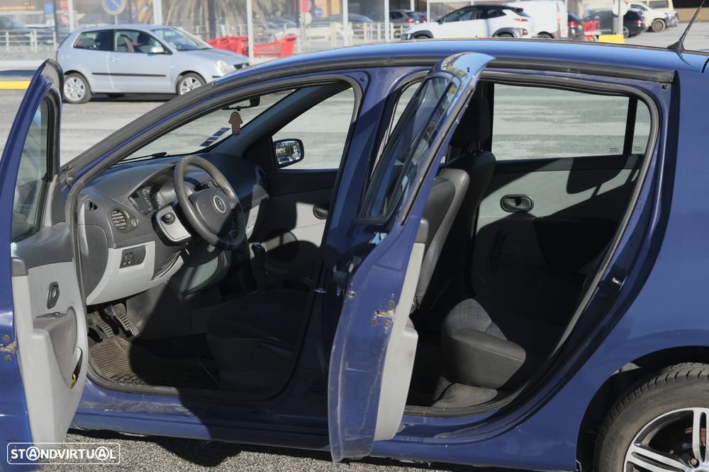 Renault Clio 1.5 dCi Confort - 4