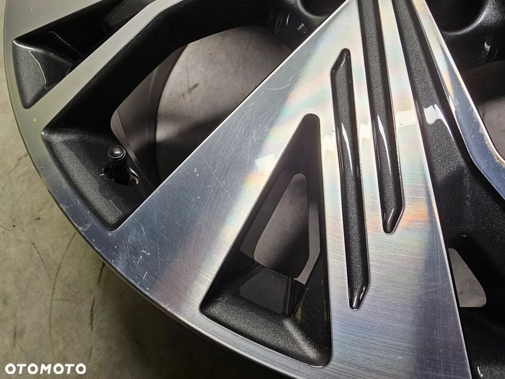 Felgi 19 AUDI Q4 E TRON 89A601025C 8x19 ET45 - 6