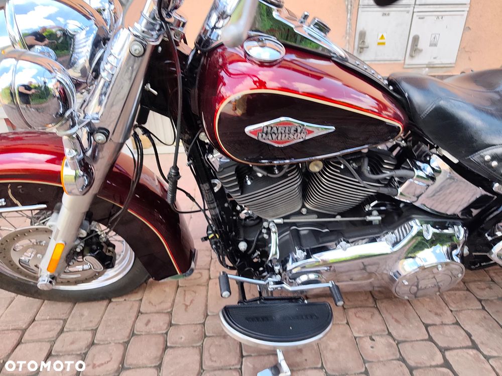 Harley-Davidson Softail Heritage Classic - 19