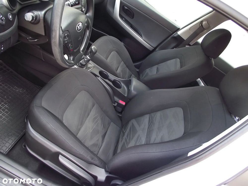 Kia Ceed 1.4 S - 17
