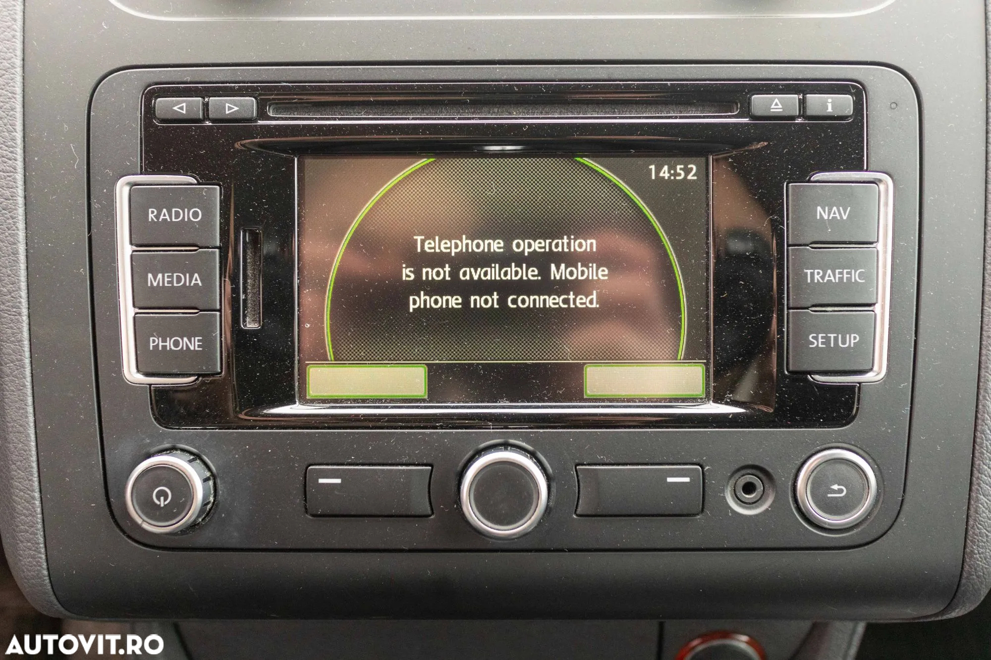 Volkswagen Touran - 11