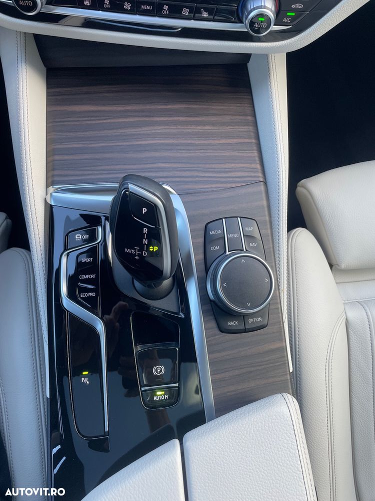 BMW Seria 5 530d xDrive AT MHEV - 7