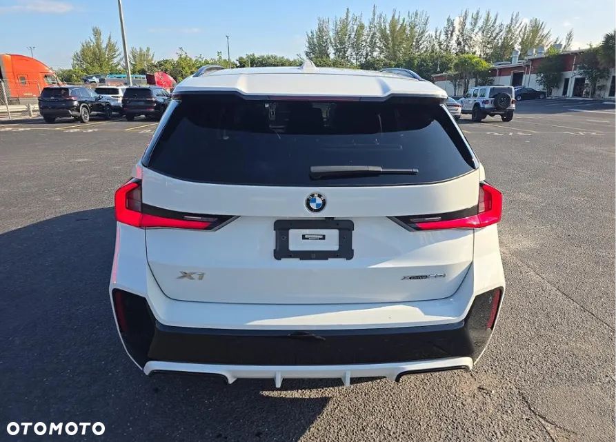 BMW X1 - 6