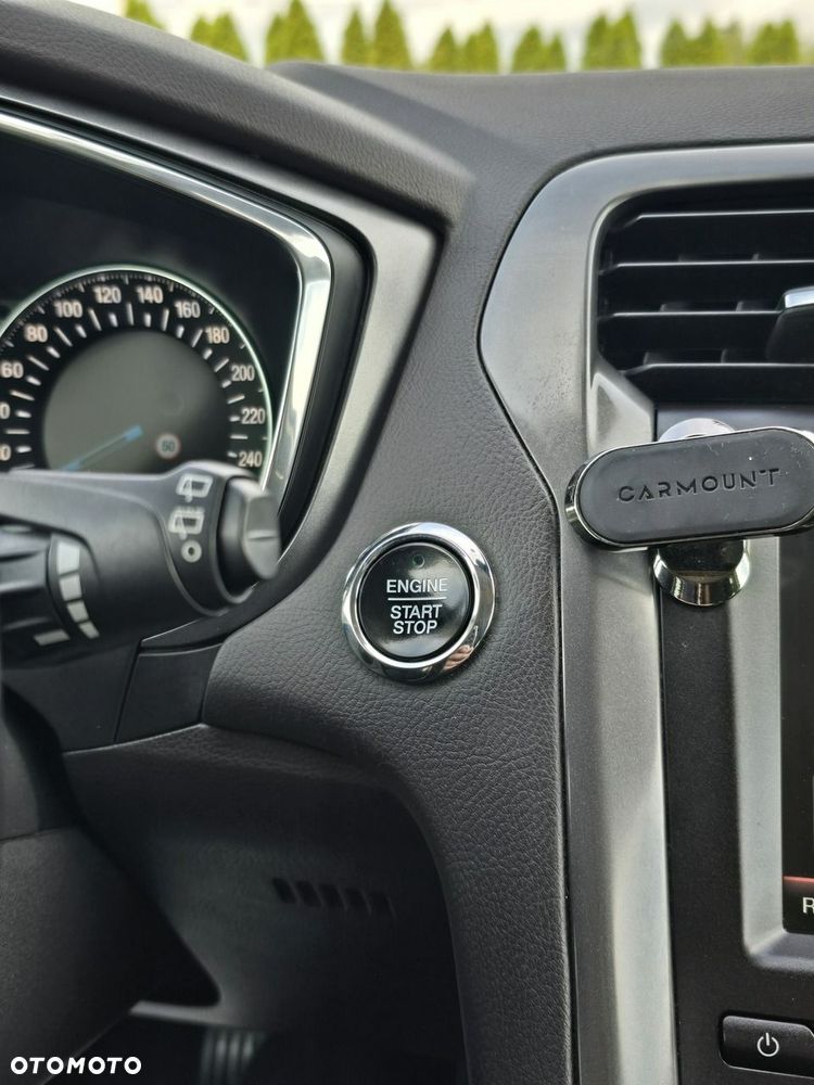 Ford Mondeo - 34