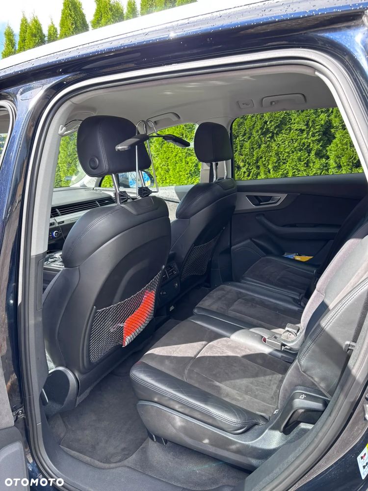 Audi Q7 - 6