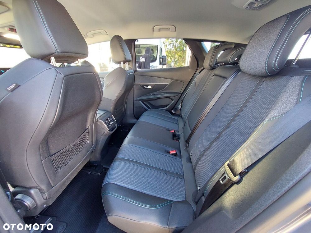 Peugeot 3008 1.2 PureTech Allure Pack S&S EAT8 - 10