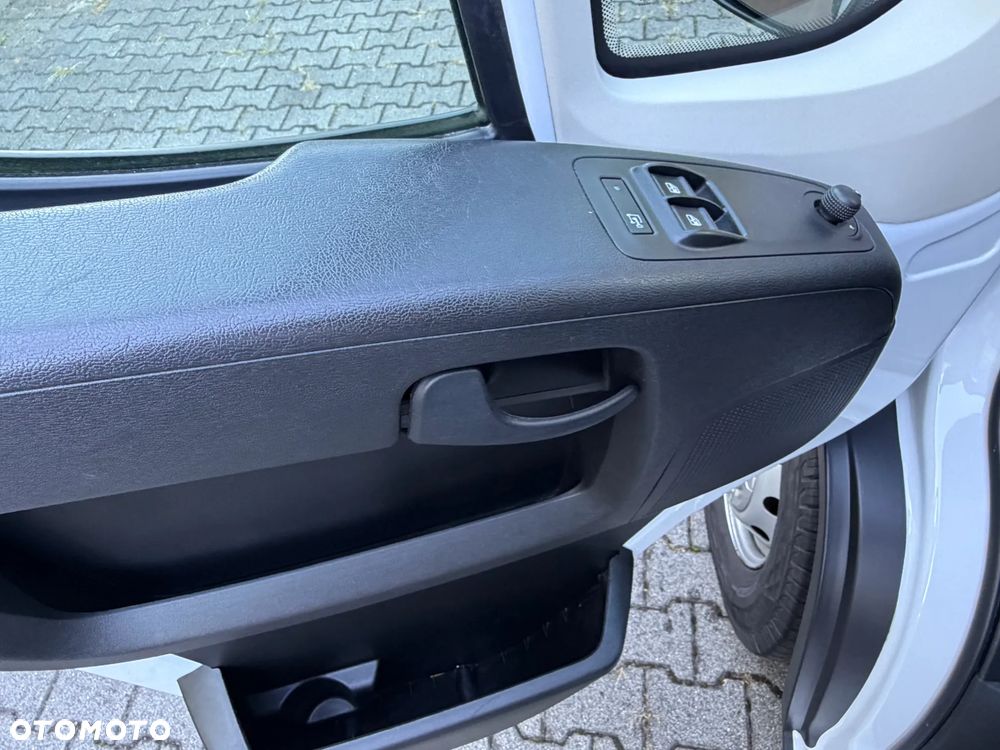 Opel Movano - 20