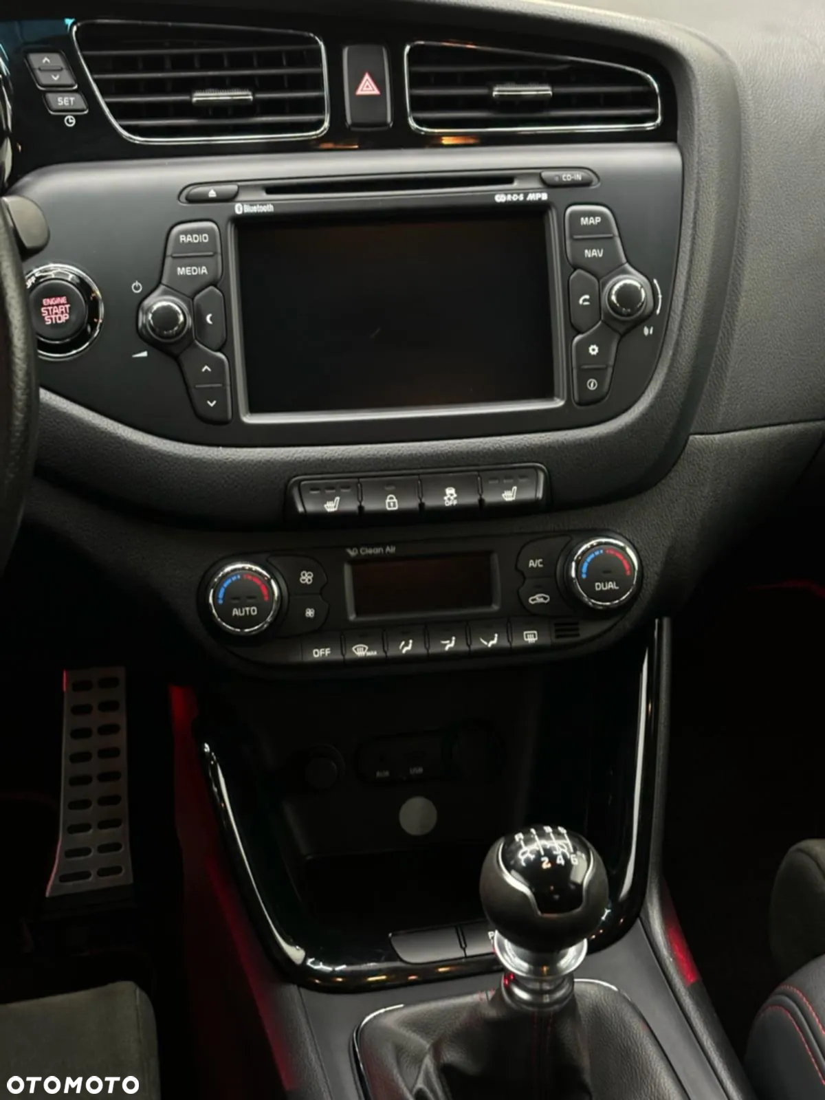 Kia Ceed - 9