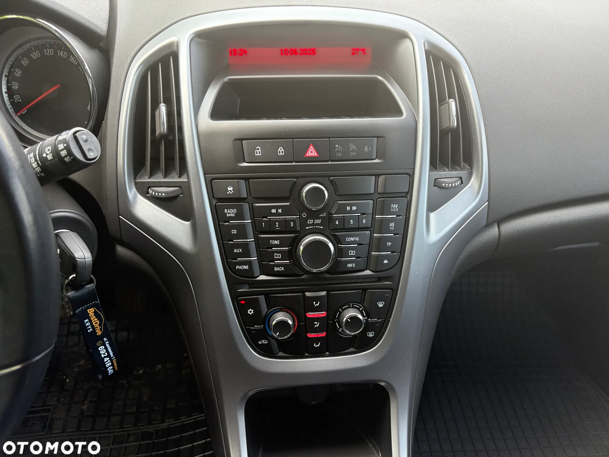 Opel Astra IV 1.4 T Cosmo - 10