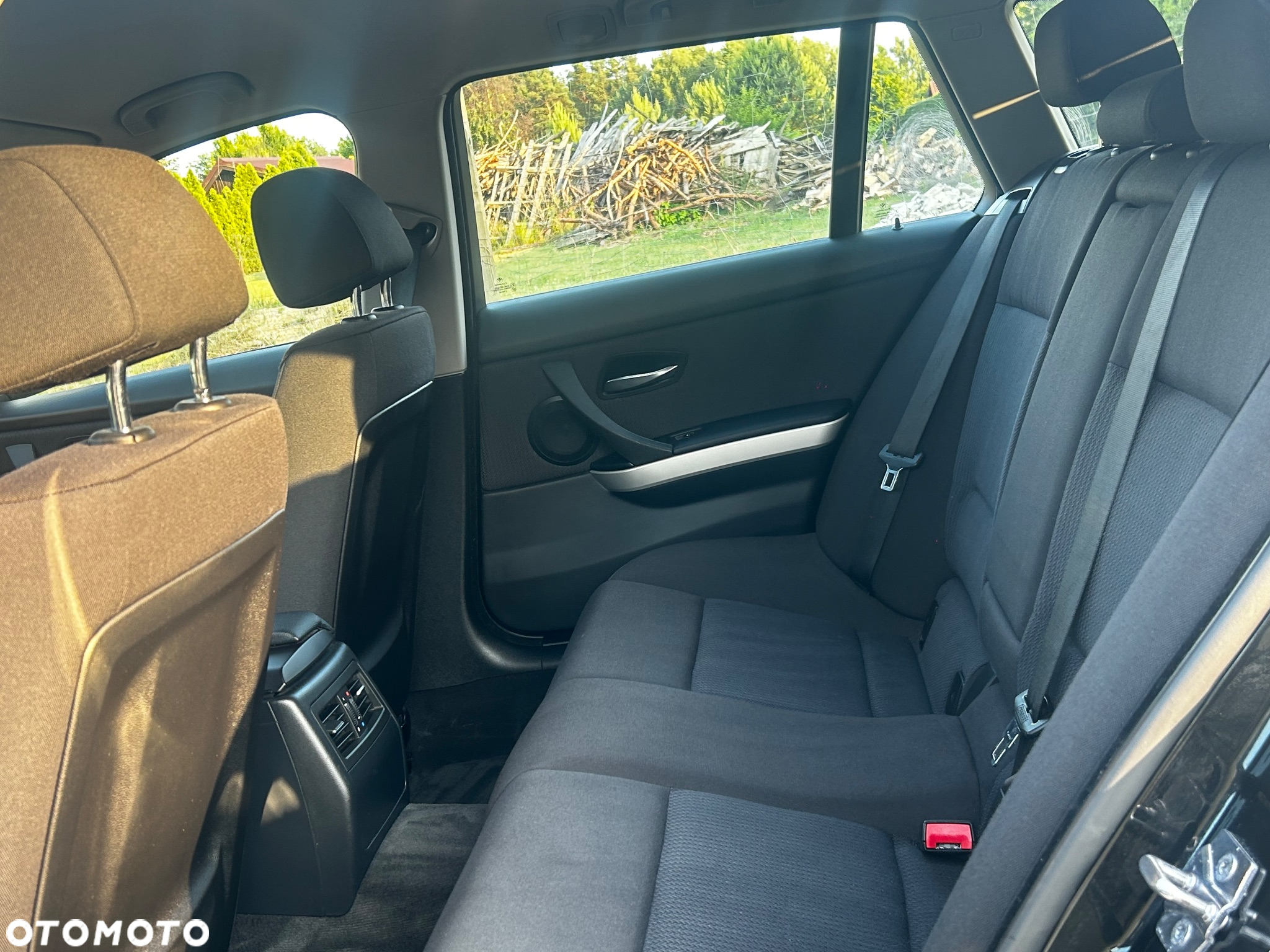 BMW Seria 3 318d Touring Luxury Line - 17