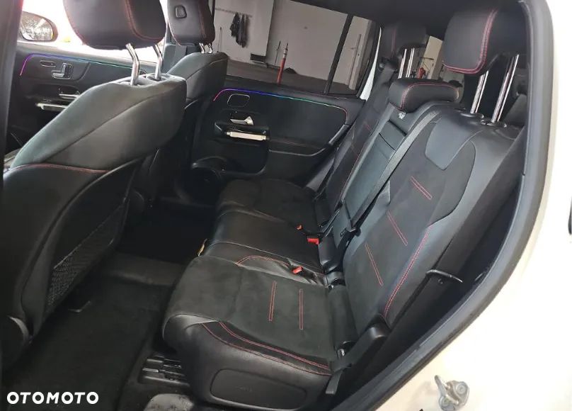 Mercedes-Benz GLB 250 4Matic 8G-DCT AMG Line - 11