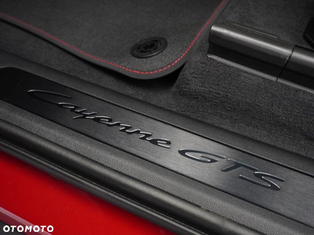 Porsche Cayenne GTS - 21