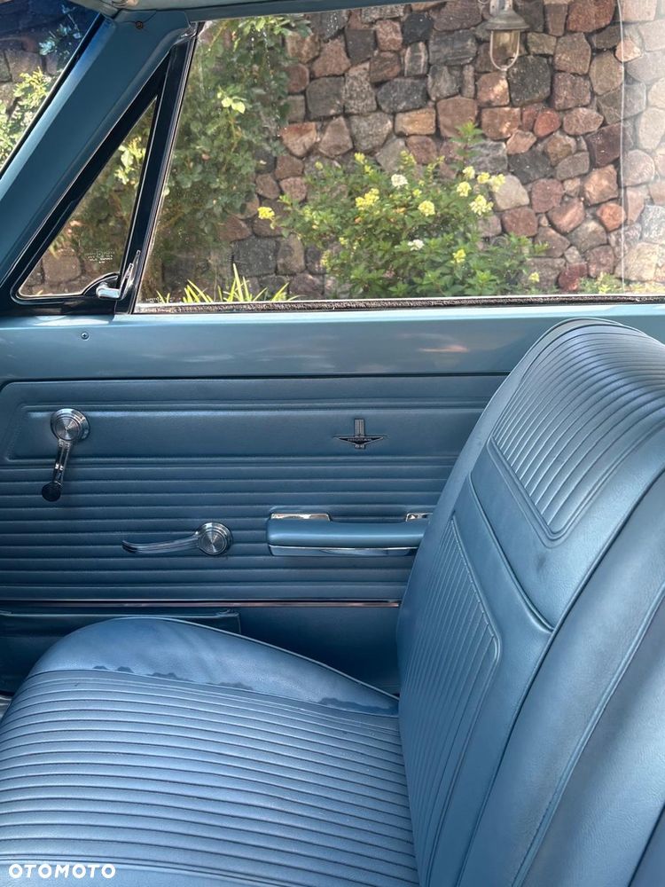 Chevrolet Corvair - 6