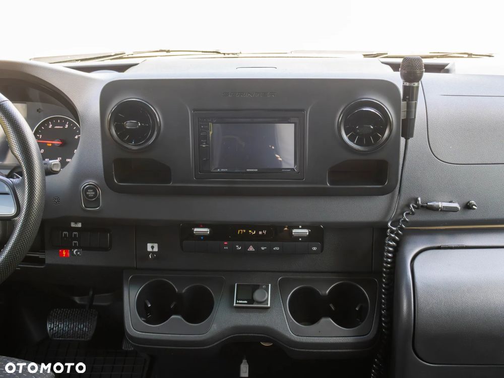 Mercedes-Benz SPRINTER 3.0 V6 / AUTOBUS 21-MIEJSC / ZABUDOWA MERCUS + PLECAK / AUTOMAT / TV + LODÓWKA / FULL WERSJA / ZNIKOMY PRZEBIEG 70 TYŚ KM! / STAN FABRYCZNIE NOWY! - 20