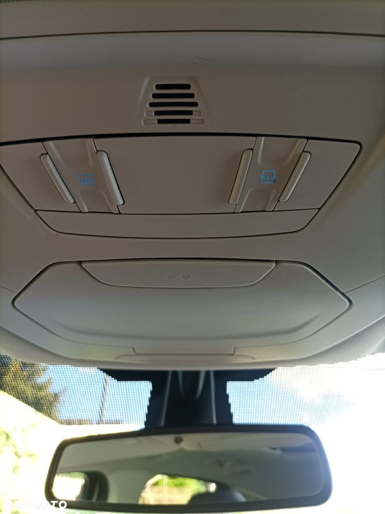 Ford Kuga - 9