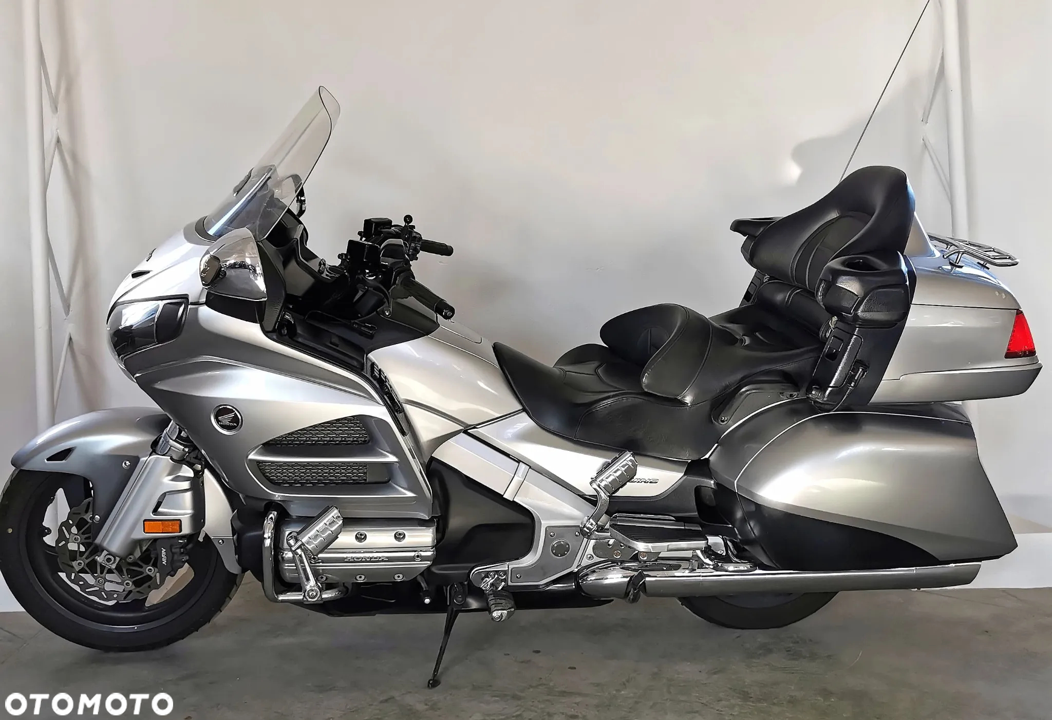Honda GL - 4