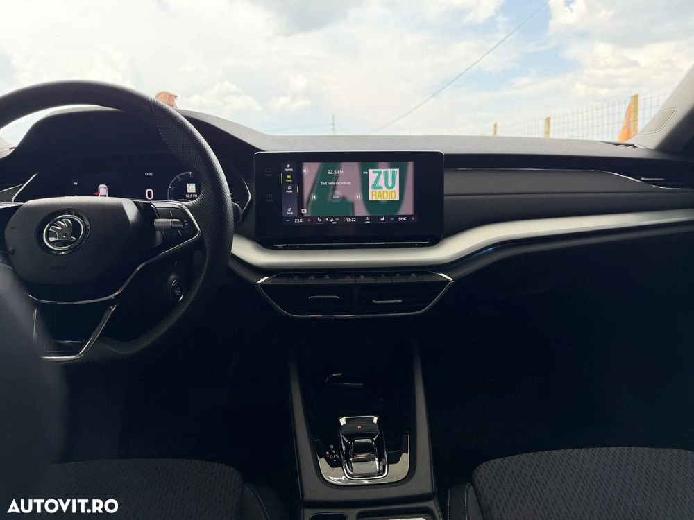 Skoda Octavia 1.5 TSI DSG MHEV Ambition - 2