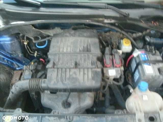 Fiat Grande Punto - 6