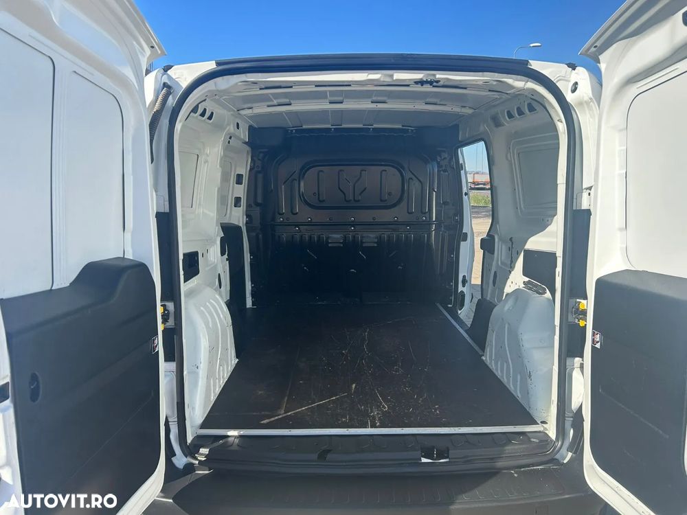 Fiat DOBLO - 8