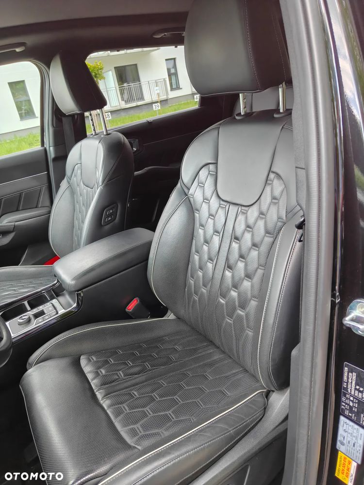 Kia Sorento - 9