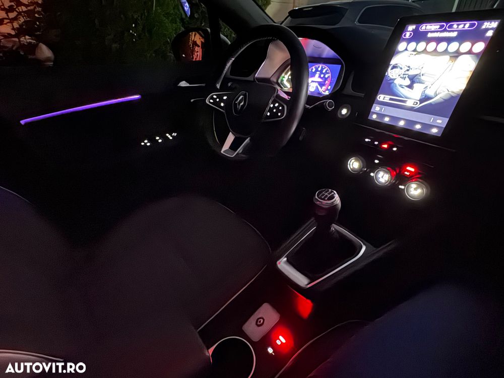 Renault Captur - 21