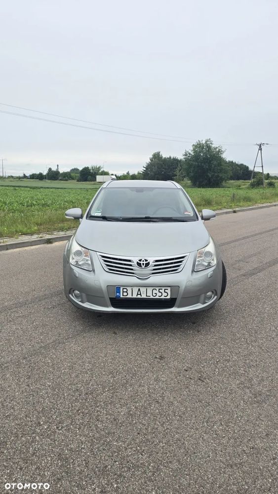 Toyota Avensis - 5