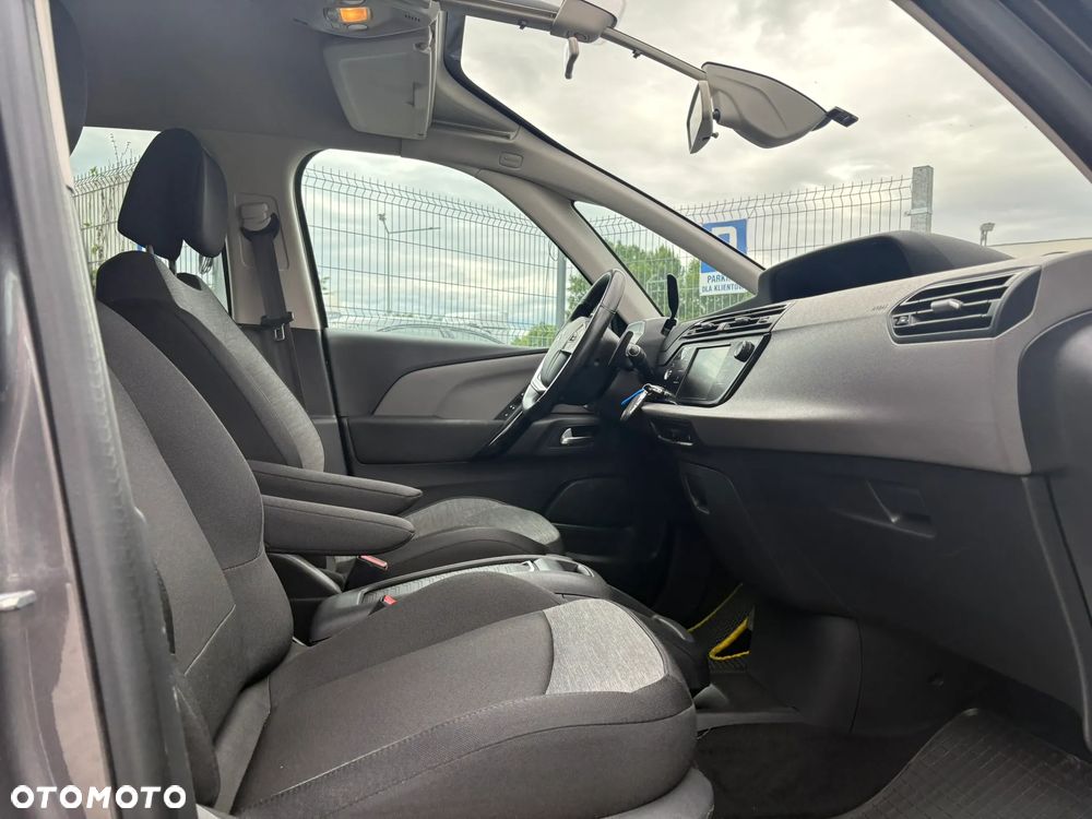 Citroën C4 SpaceTourer 1.2 PureTech More Life S&S EAT8 - 26