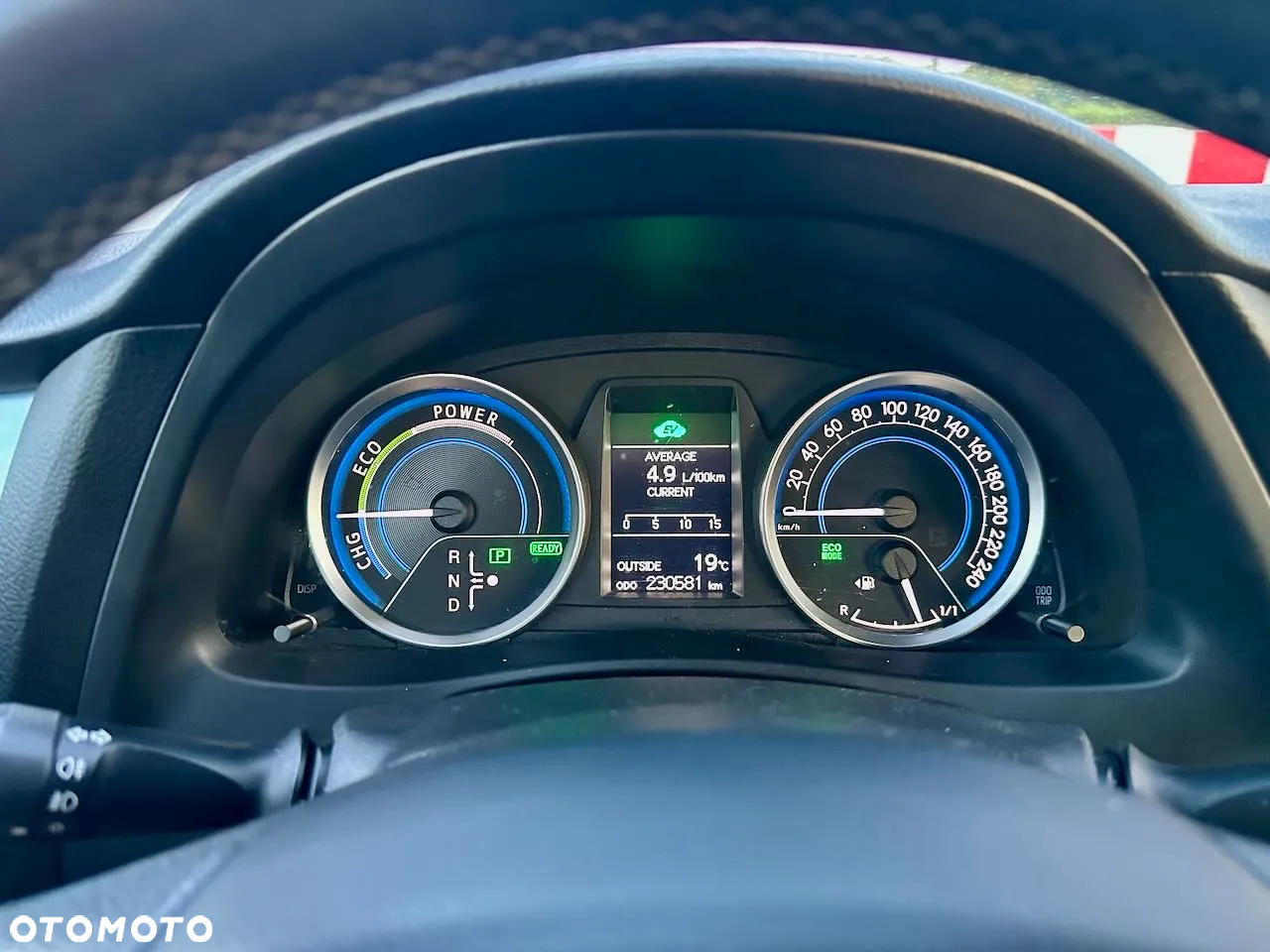 Toyota Auris Hybrid 135 Premium - 14