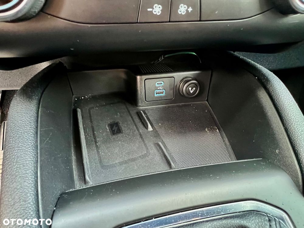 Ford Kuga 2.0 TDCi FWD Titanium - 20