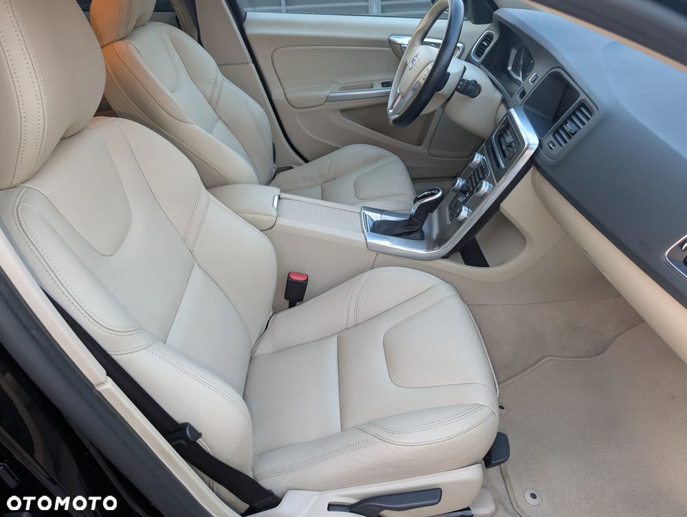 Volvo V60 Cross Country D4 Drive-E Summum - 18