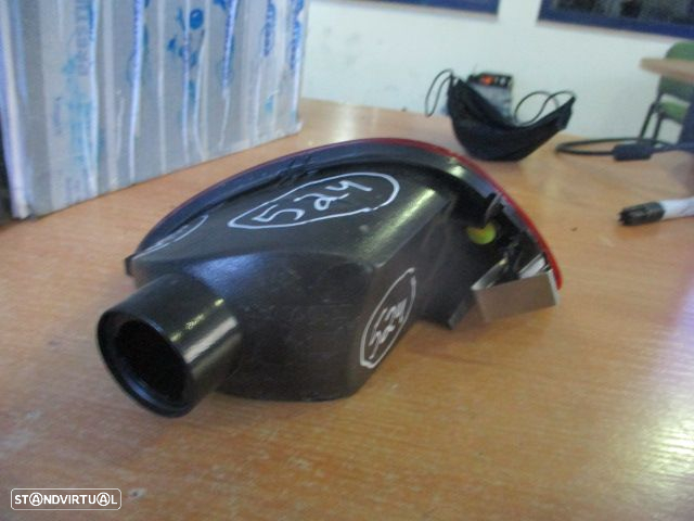 Farol Nevoeiro 8200776055 RENAULT CLIO 3 2011 TE ORIGINAL RENAULT CLIO 3 2013 1.5DCI 75CV 3P BRANCO TE ORIGINAL - 2