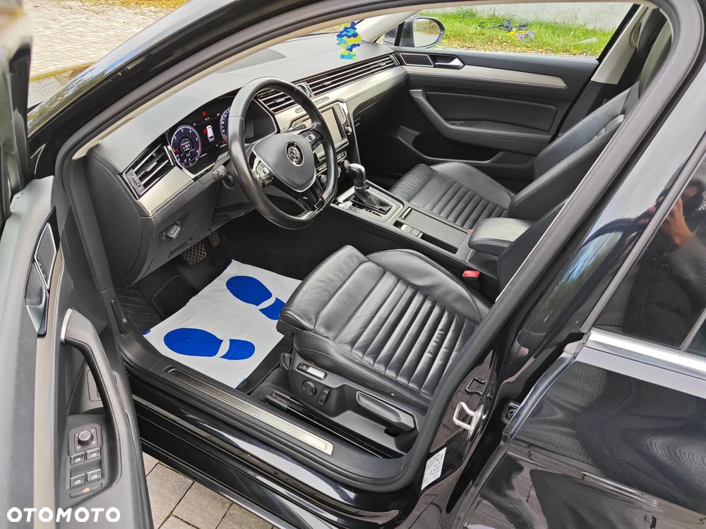 Volkswagen Passat 2.0 TDI Bi-Turbo BMT 4Mot Highline DSG - 11