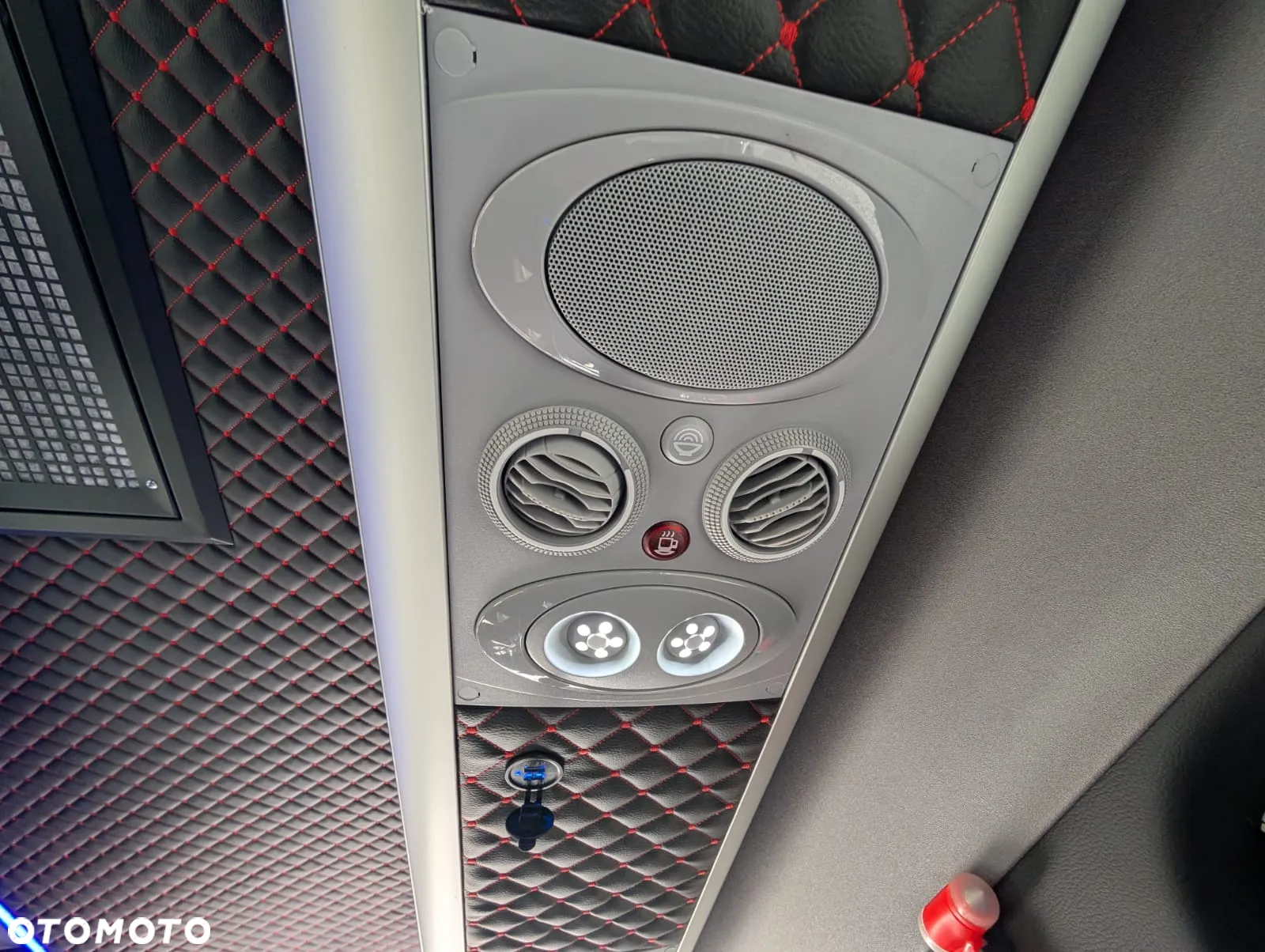 Mercedes-Benz Sprinter 517 - 21