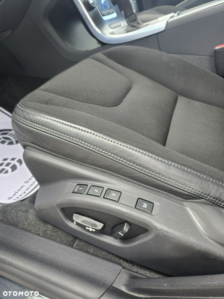 Volvo V60 - 18