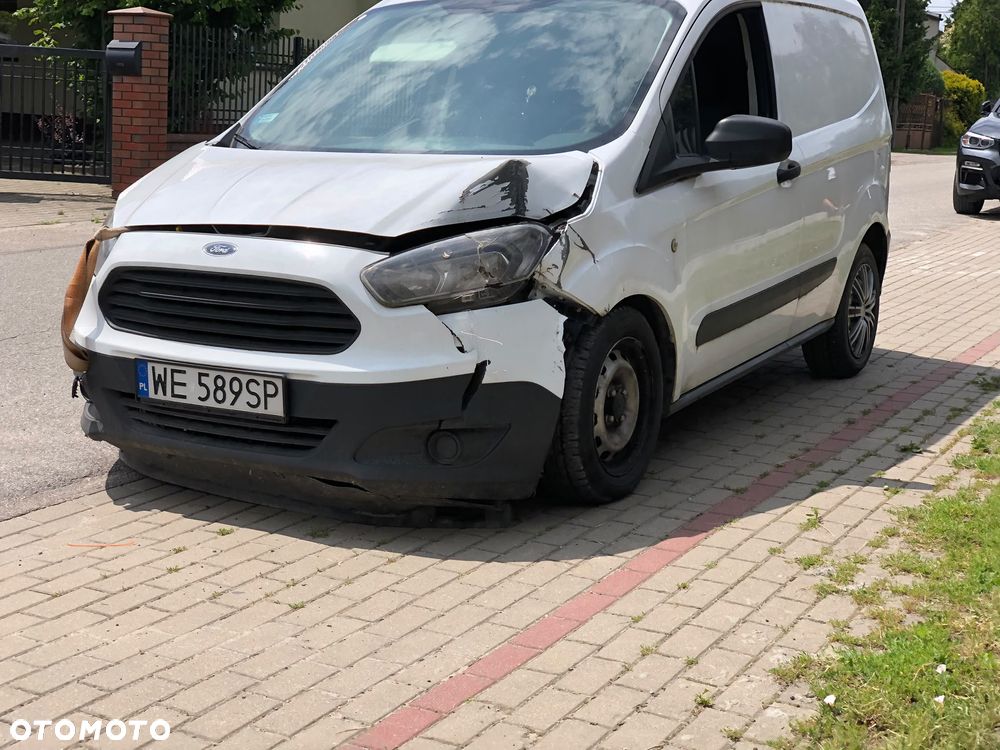 Ford Transit Courier - 2